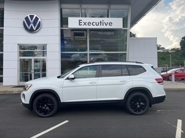 new 2024 Volkswagen Atlas car, priced at $47,967