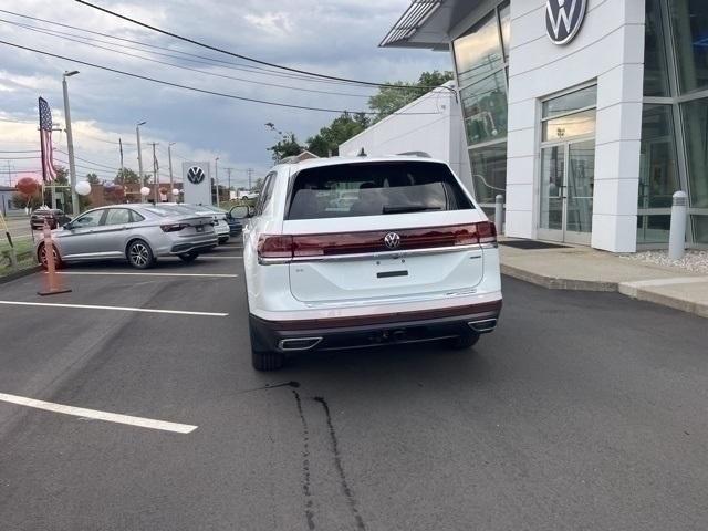 new 2024 Volkswagen Atlas car, priced at $47,967