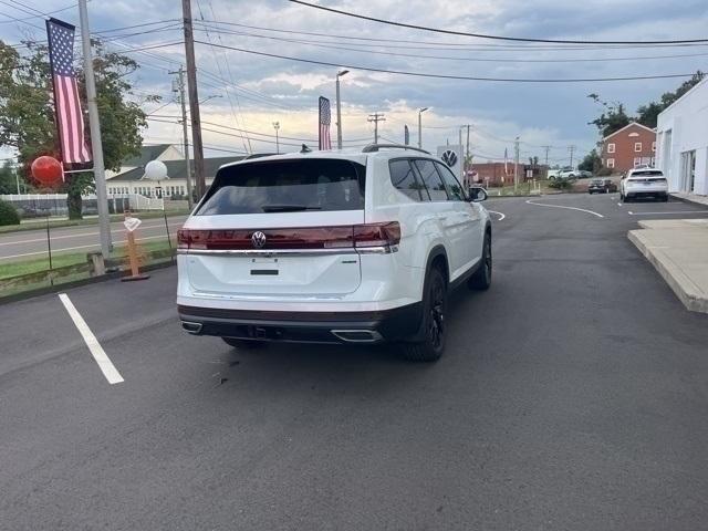 new 2024 Volkswagen Atlas car, priced at $47,967