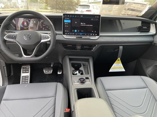 new 2025 Volkswagen Tiguan car, priced at $37,222