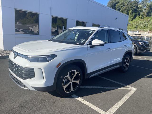 new 2025 Volkswagen Tiguan car, priced at $34,681