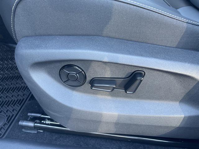 new 2025 Volkswagen Tiguan car, priced at $34,681