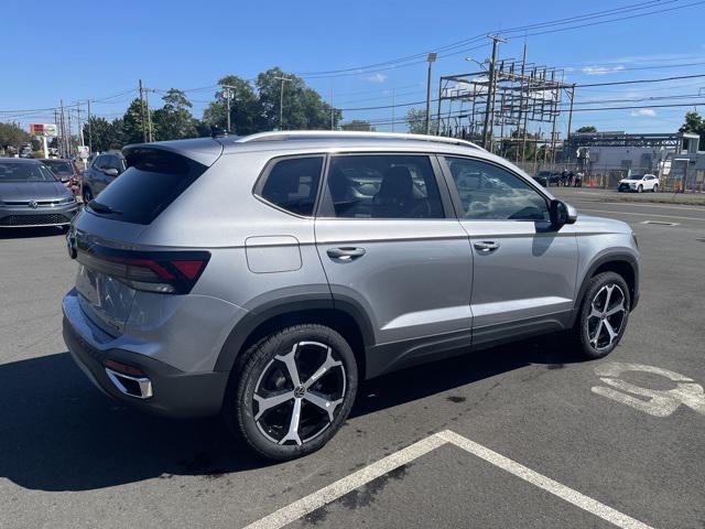 new 2025 Volkswagen Taos car, priced at $36,044