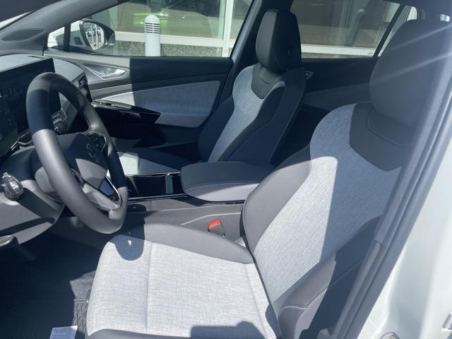 new 2025 Volkswagen ID.4 car, priced at $45,805