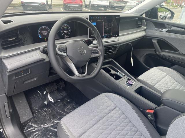 new 2025 Volkswagen Tiguan car, priced at $31,377