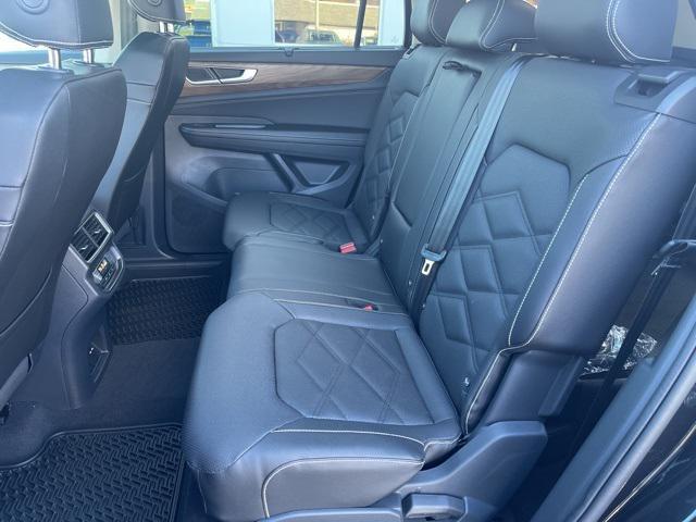 new 2026 Volkswagen Atlas car, priced at $46,376