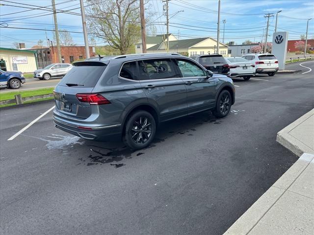 new 2024 Volkswagen Tiguan car, priced at $33,935