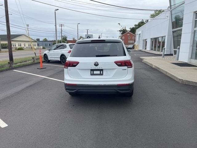 new 2024 Volkswagen Tiguan car, priced at $36,701