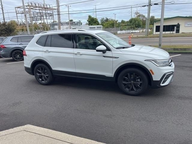 new 2024 Volkswagen Tiguan car, priced at $36,701