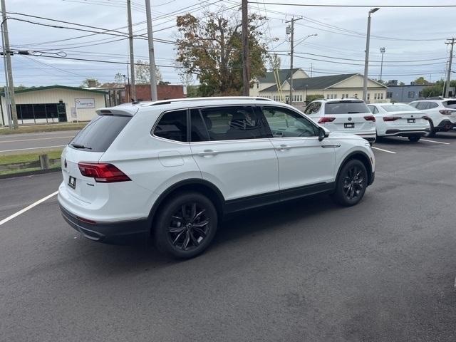 new 2024 Volkswagen Tiguan car, priced at $36,701