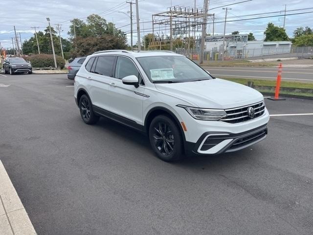 new 2024 Volkswagen Tiguan car, priced at $36,701