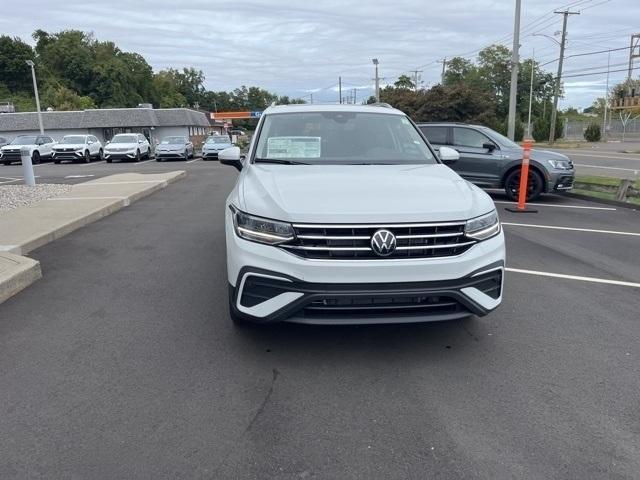 new 2024 Volkswagen Tiguan car, priced at $36,701