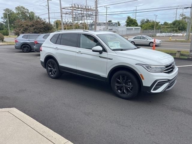 new 2024 Volkswagen Tiguan car, priced at $36,701