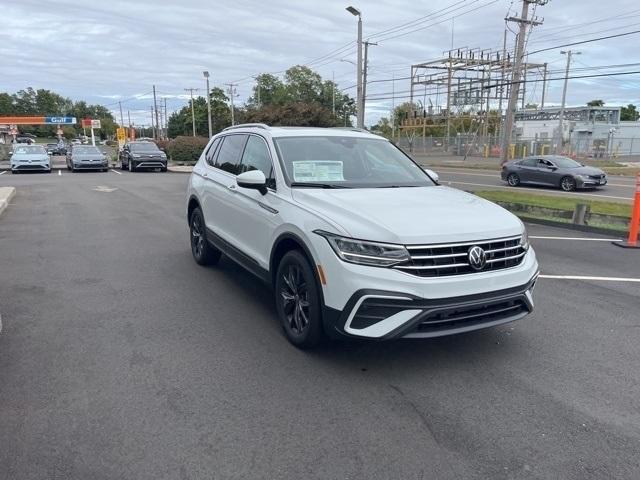 new 2024 Volkswagen Tiguan car, priced at $36,701