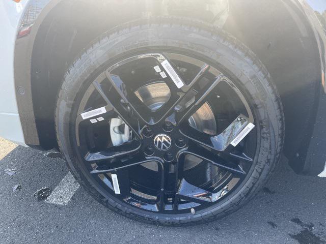 new 2025 Volkswagen Tiguan car, priced at $36,963