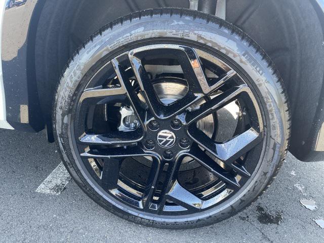 new 2025 Volkswagen Tiguan car, priced at $36,963