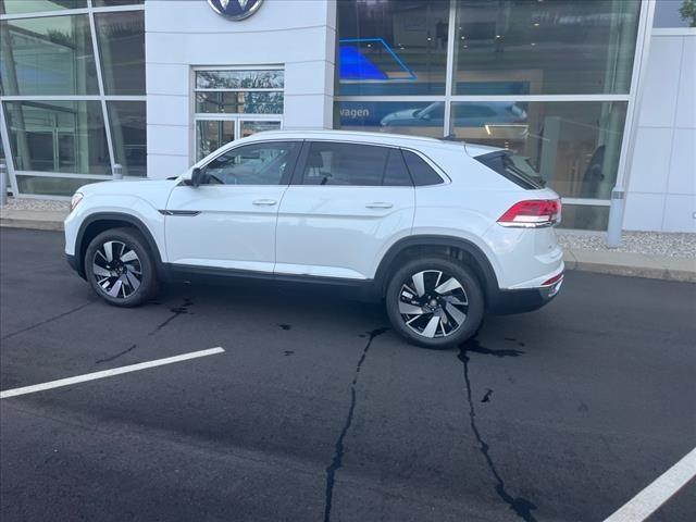 new 2024 Volkswagen Atlas Cross Sport car, priced at $50,946