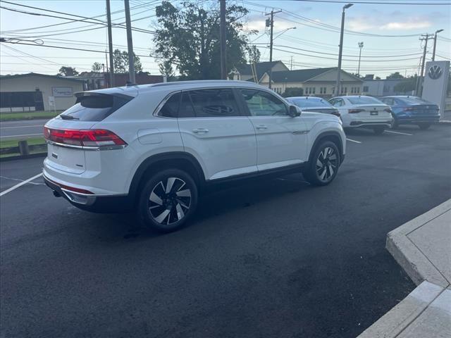 new 2024 Volkswagen Atlas Cross Sport car, priced at $50,946