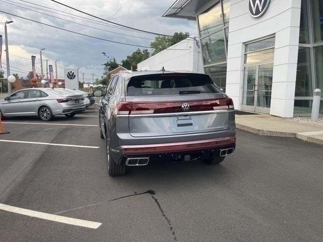 new 2024 Volkswagen Atlas Cross Sport car, priced at $52,021