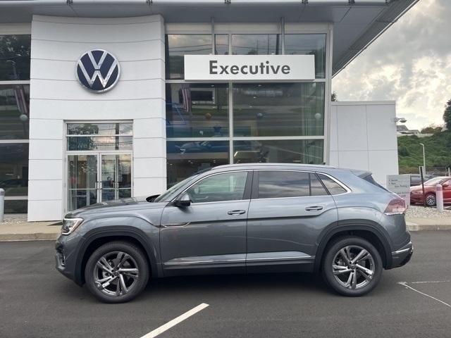 new 2024 Volkswagen Atlas Cross Sport car, priced at $52,021