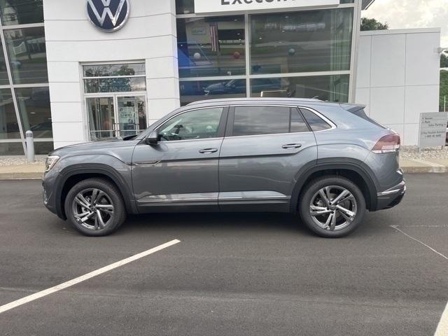 new 2024 Volkswagen Atlas Cross Sport car, priced at $52,021