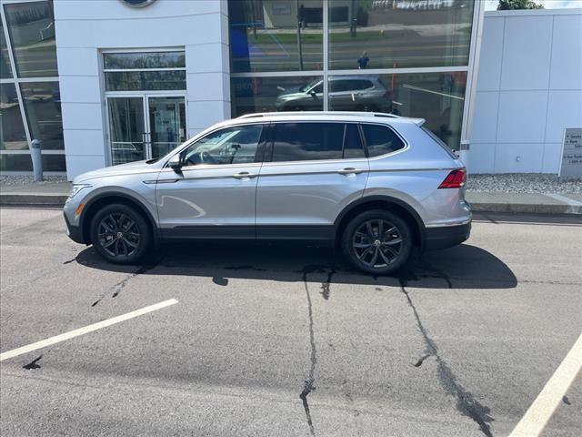 new 2024 Volkswagen Tiguan car, priced at $37,381