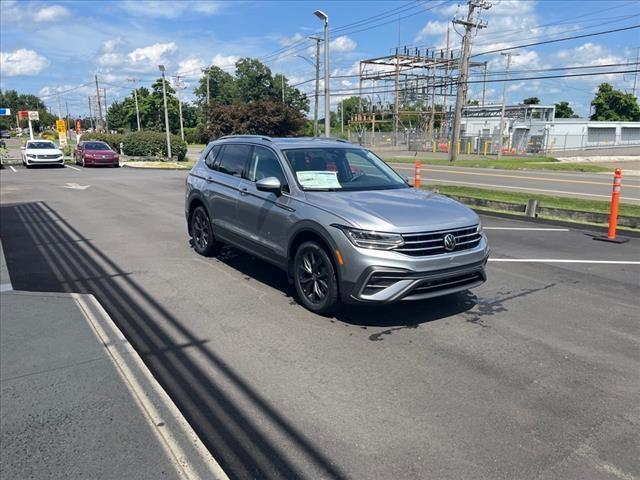 new 2024 Volkswagen Tiguan car, priced at $37,381