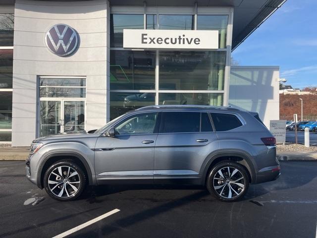 used 2024 Volkswagen Atlas car, priced at $44,176