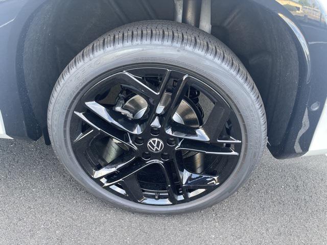 new 2025 Volkswagen Tiguan car, priced at $36,963