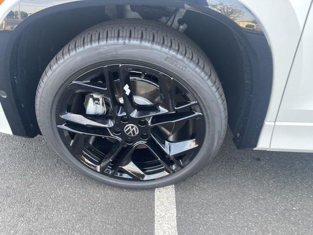 new 2025 Volkswagen Tiguan car, priced at $36,963