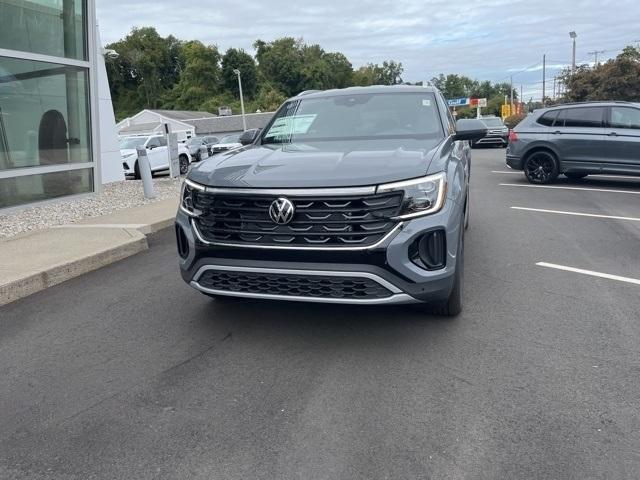 new 2024 Volkswagen Atlas Cross Sport car, priced at $45,681