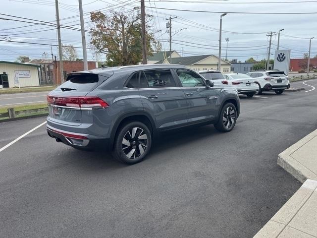 new 2024 Volkswagen Atlas Cross Sport car, priced at $45,681