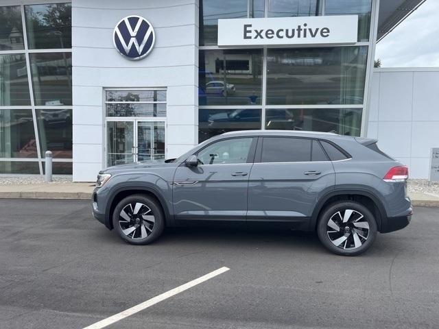 new 2024 Volkswagen Atlas Cross Sport car, priced at $45,681