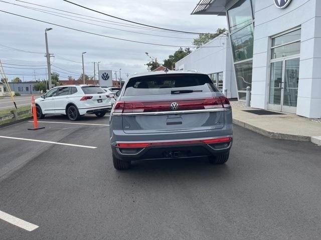 new 2024 Volkswagen Atlas Cross Sport car, priced at $45,681