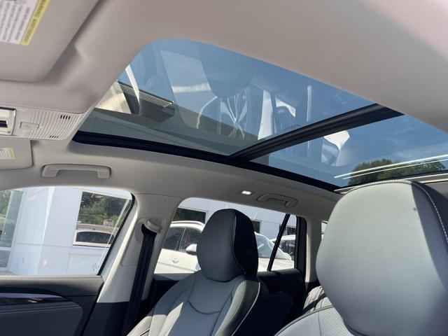 new 2025 Volkswagen Tiguan car, priced at $35,521