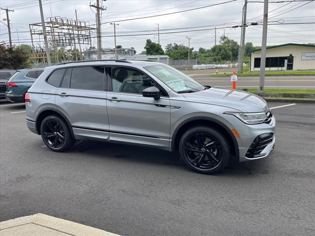 new 2024 Volkswagen Tiguan car, priced at $38,784