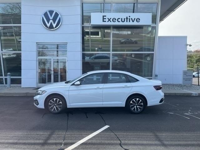 used 2022 Volkswagen Jetta car, priced at $19,432