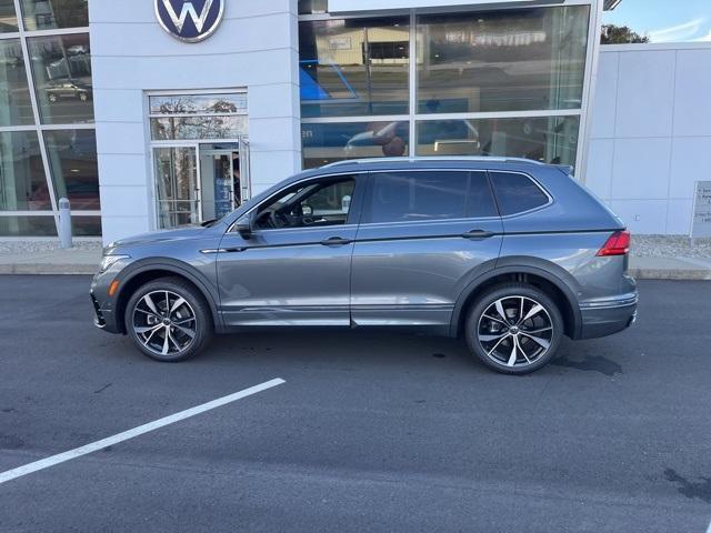 new 2024 Volkswagen Tiguan car, priced at $41,411