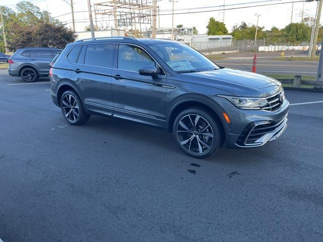 new 2024 Volkswagen Tiguan car, priced at $41,411