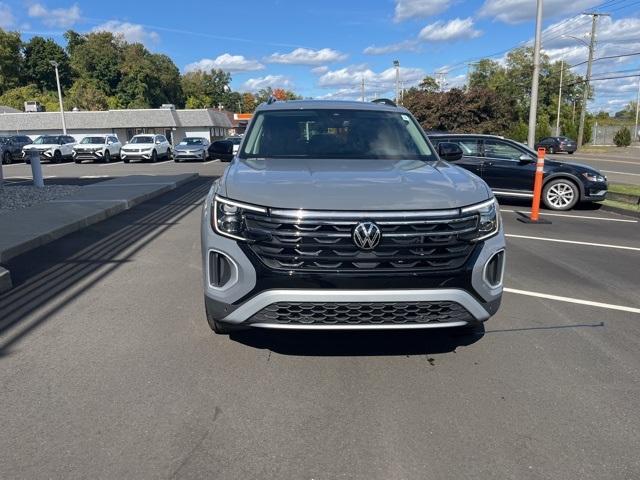 new 2024 Volkswagen Atlas car, priced at $50,134