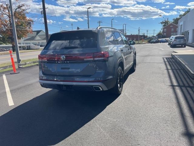 new 2024 Volkswagen Atlas car, priced at $50,134