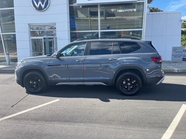 new 2024 Volkswagen Atlas car, priced at $50,134