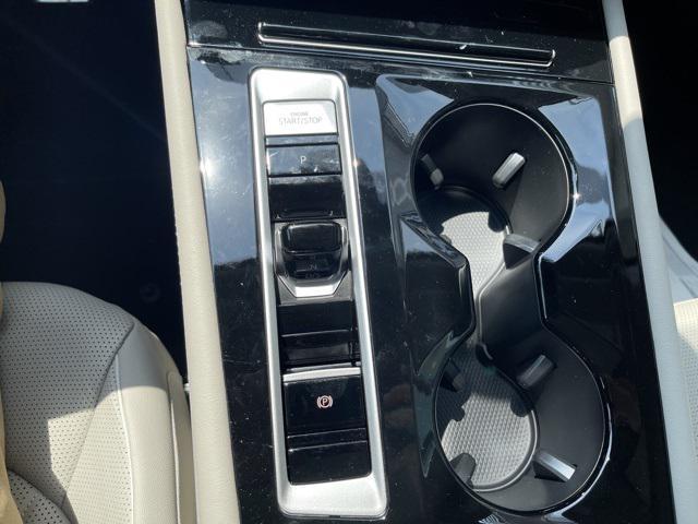 new 2025 Volkswagen Atlas car, priced at $53,739