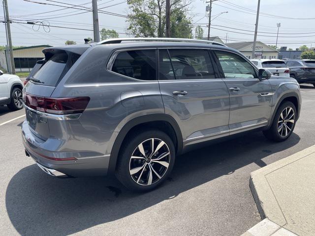 new 2025 Volkswagen Atlas car, priced at $53,739