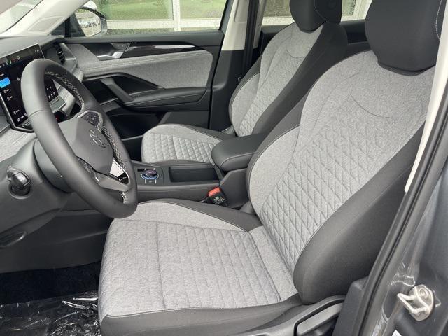 new 2025 Volkswagen Tiguan car, priced at $32,052