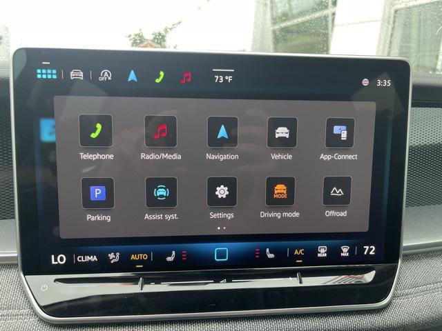 new 2025 Volkswagen Tiguan car, priced at $32,052