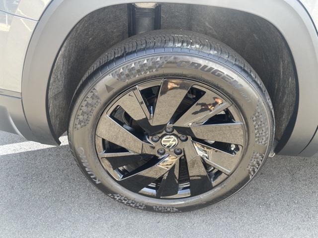 used 2024 Volkswagen Atlas car, priced at $38,990