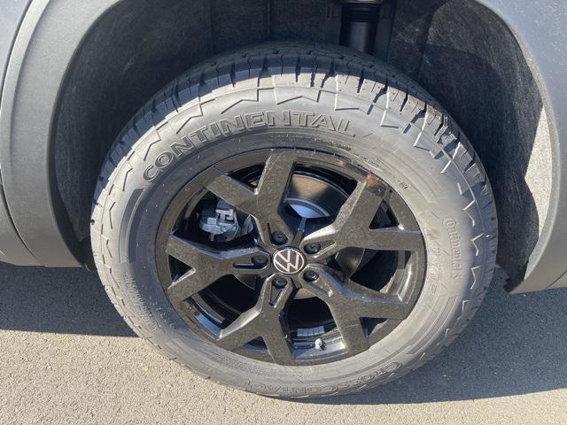 new 2026 Volkswagen Atlas car, priced at $47,670