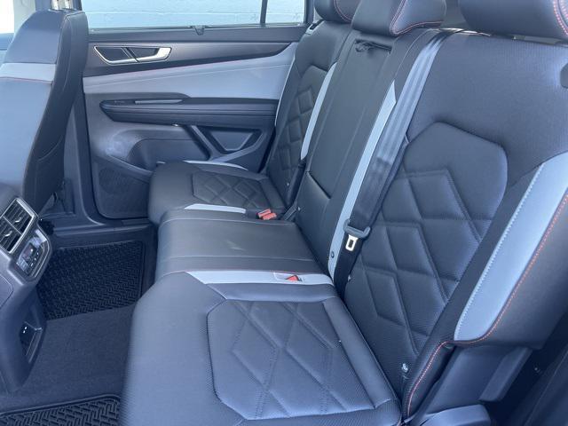 new 2026 Volkswagen Atlas car, priced at $47,670