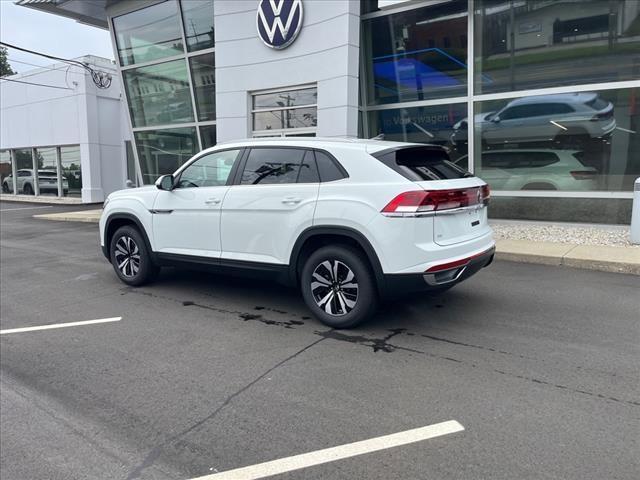 new 2024 Volkswagen Atlas Cross Sport car, priced at $40,991